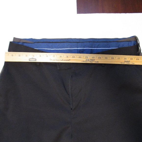 Bundle of 40/30 two pair Men's pants - Picture 5 of 6